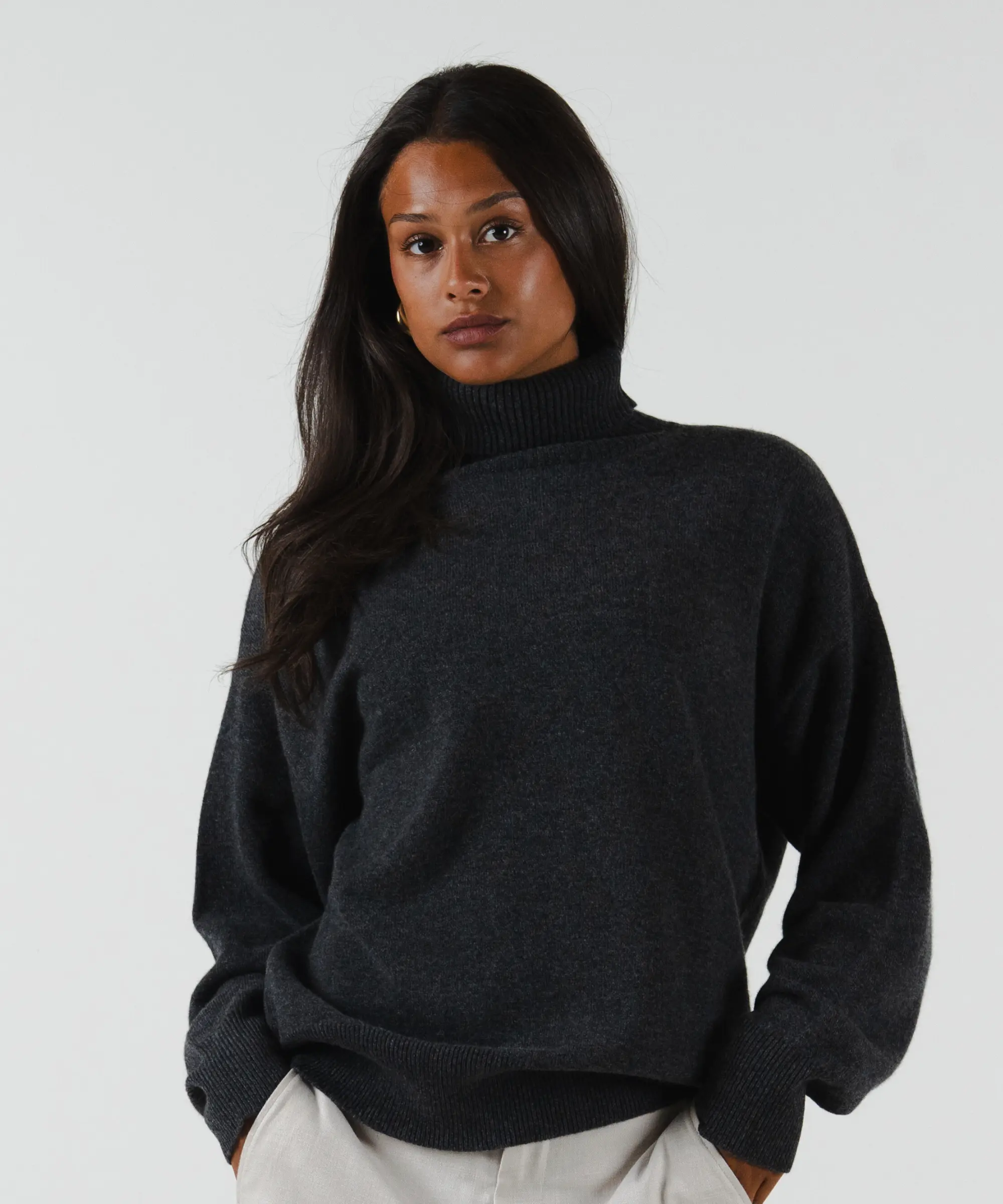 unisex turtleneck charcoal grey merino wool cashmere Casa Nodale