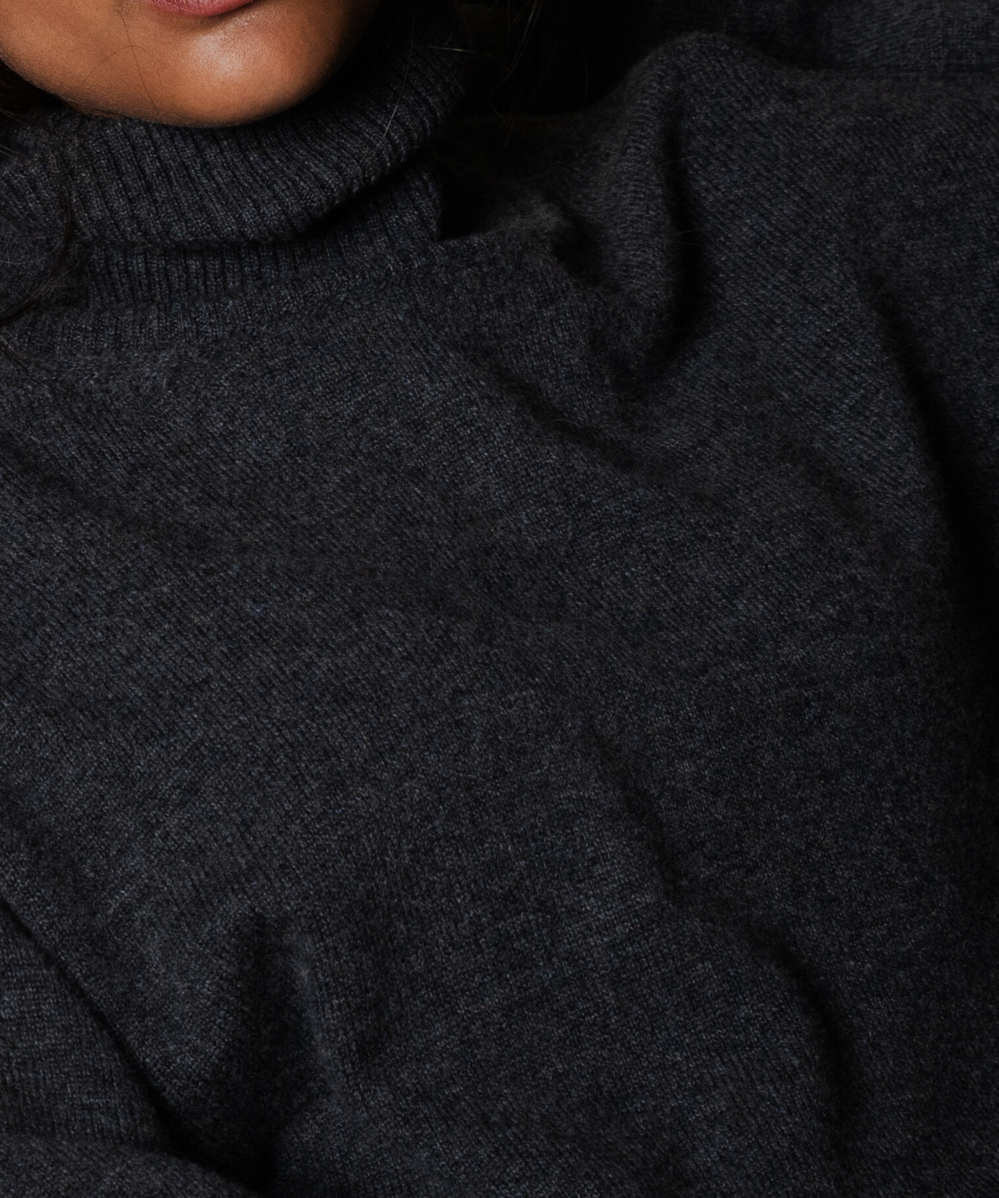 unisex turtleneck charcoal grey merino wool cashmere Casa Nodale