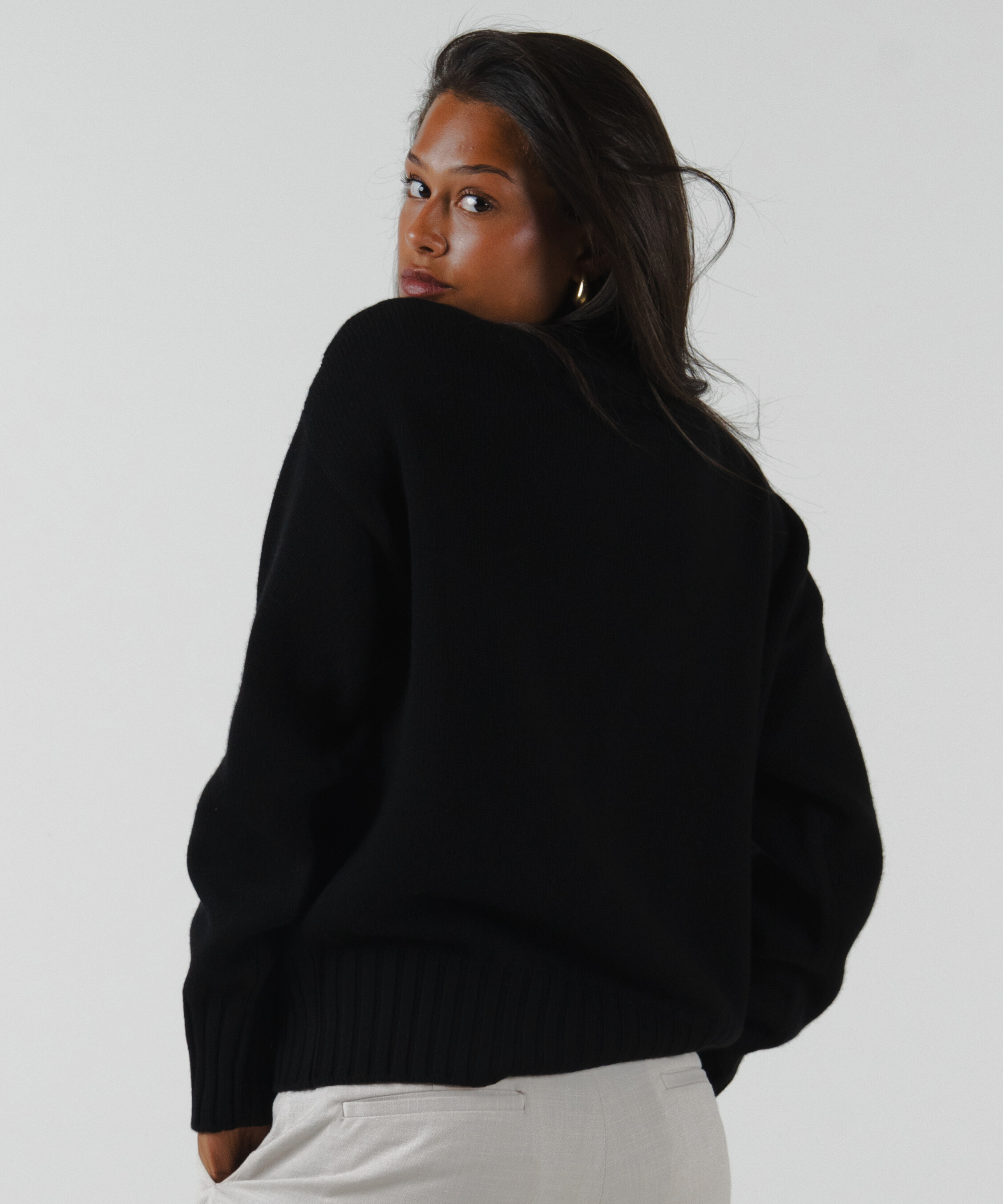 unisex crewneck black merino wool cashmere Casa Nodale