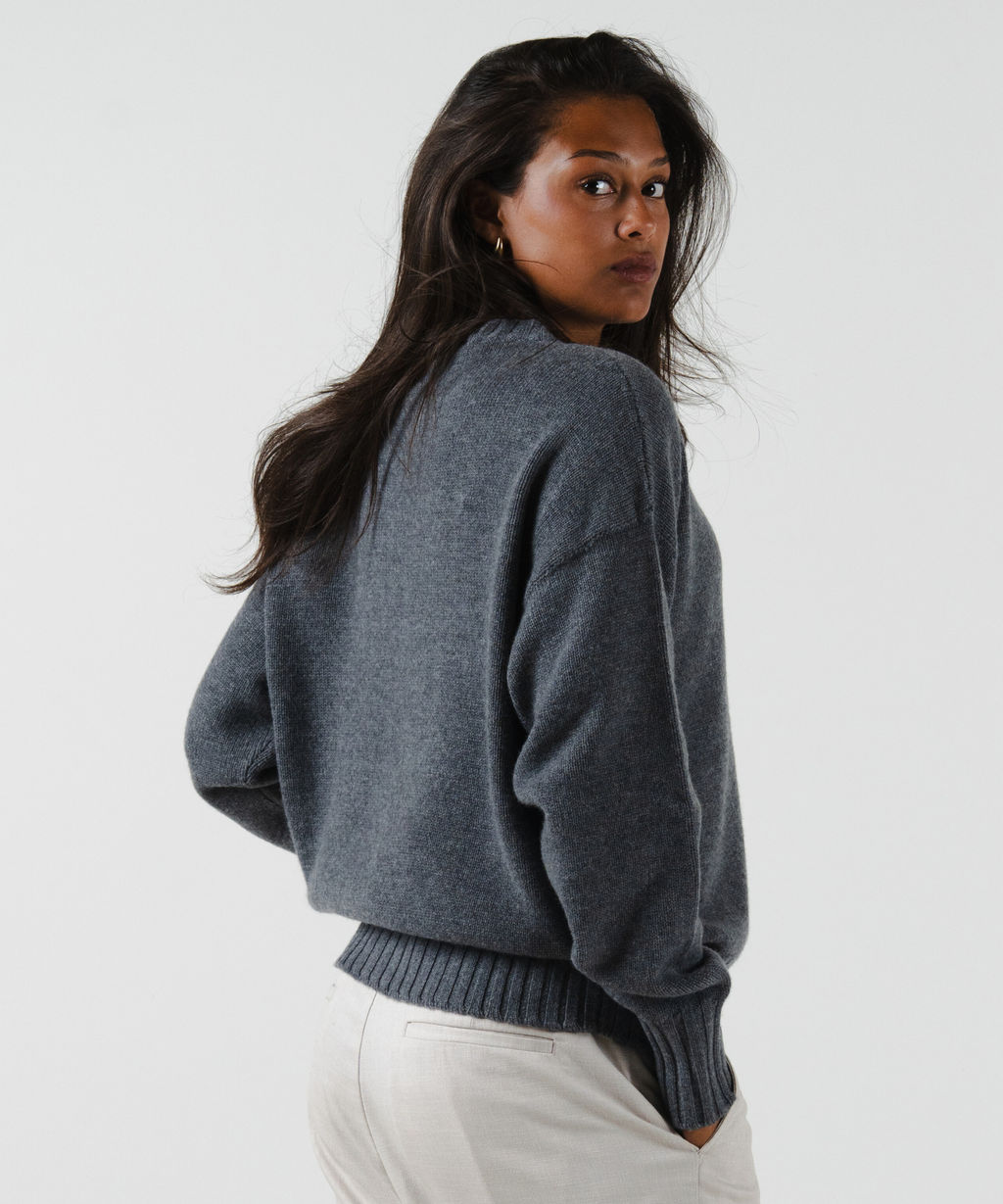 unisex crewneck charcoal grey merino wool cashmere Casa Nodale